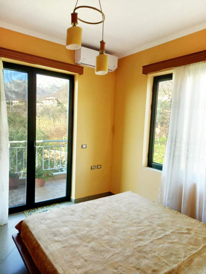 Family Beach Swimming Pool Villa Luanit Tragjas Exterior foto
