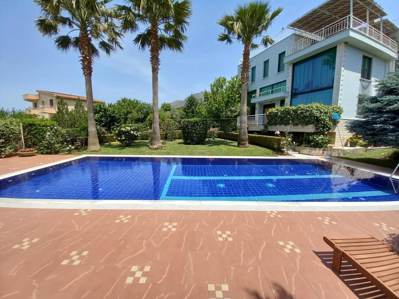 Family Beach Swimming Pool Villa Luanit Tragjas Exterior foto